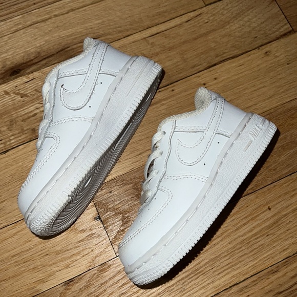Nike Air Force 1 (White) - Picture 2 of 7